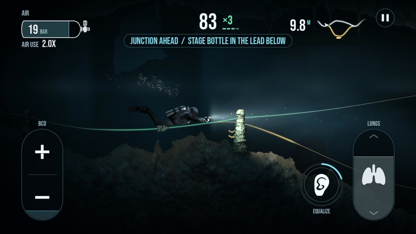 The game mid-dive: air, score and multiplier, depth and map along the top; BCD, ears and lungs at the bottom